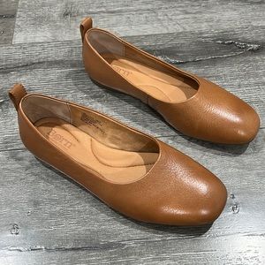 Born Ballerina Flats